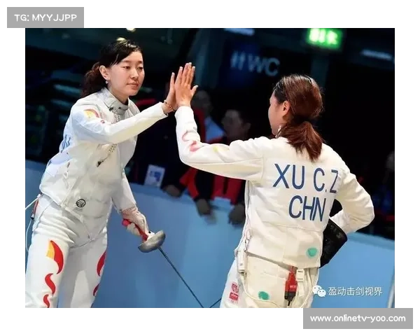 世界击剑锦标赛：中国女重团体摘铜